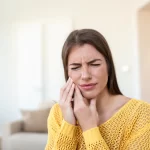 Abcesul dentar. Când mergem la stomatolog de urgență? 30 Abcesul dentar tratament. Când mergem la stomatolog de urgență?