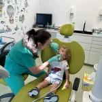 Descoperă serviciile de stomatologie pentru copii la Clinica Physiomedica din Mănăștur 1